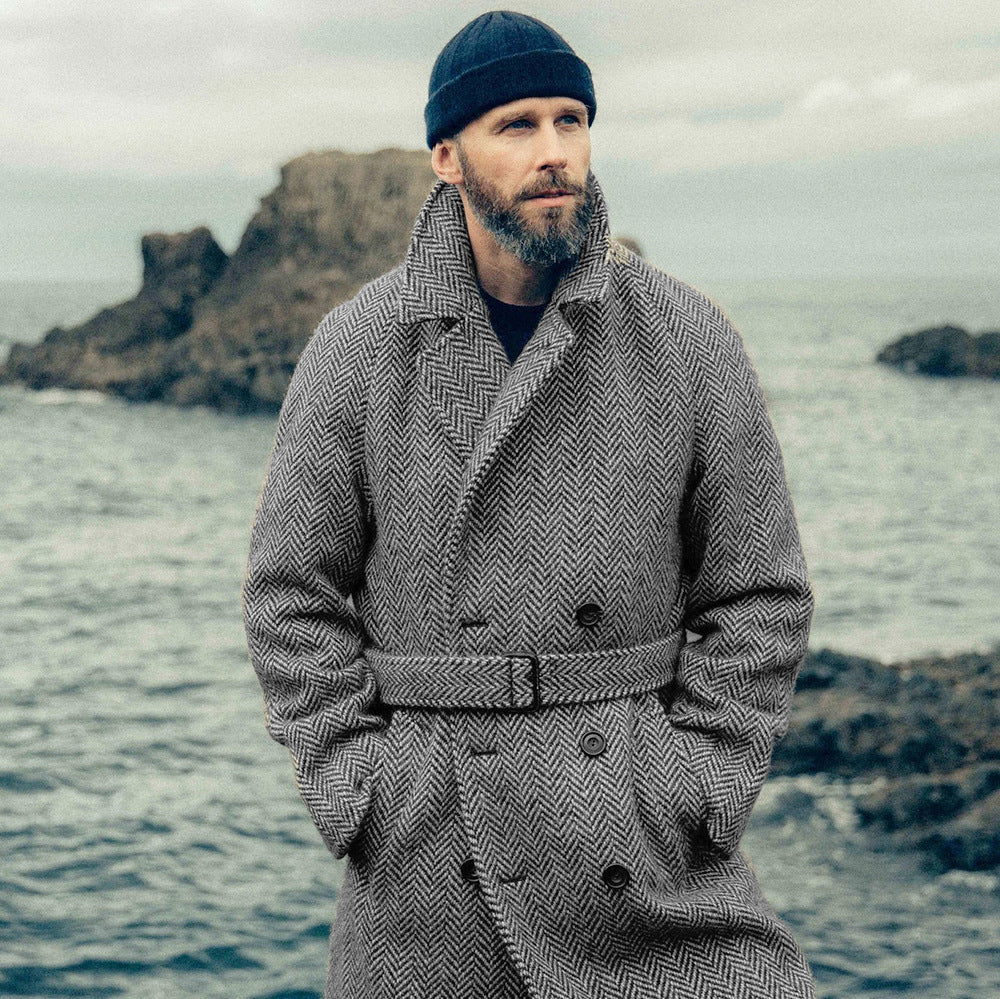 Men's elegant duffle coat with modern details and practical pockets Lisslune