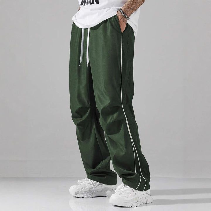 Men's sporty leisure pants with elastic waistband and stylish contrasting stripes Lisslune