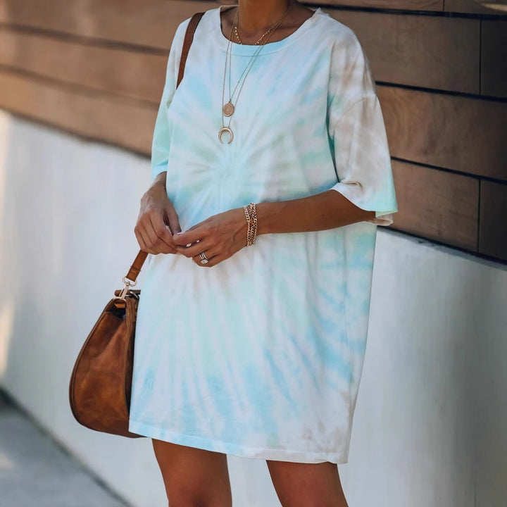 Women's T-shirt dress with trendy gradient and casual cut