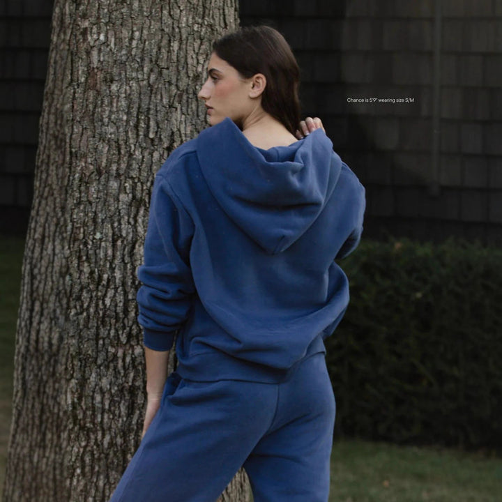 Women's hoodie with striking lettering and soft inner lining Lisslune