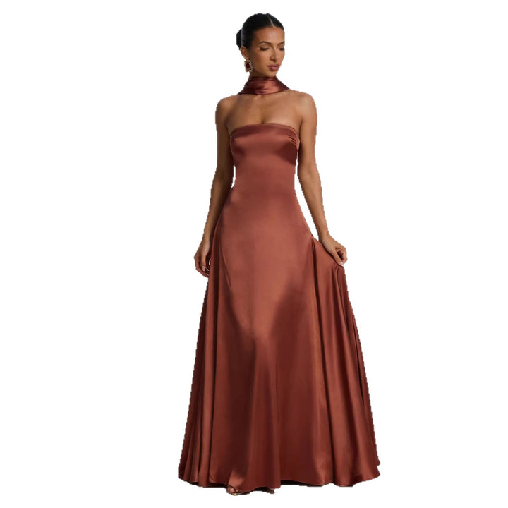 Ladies Elegant and Off-the-Shoulder Evening Dress with Flowing Fall