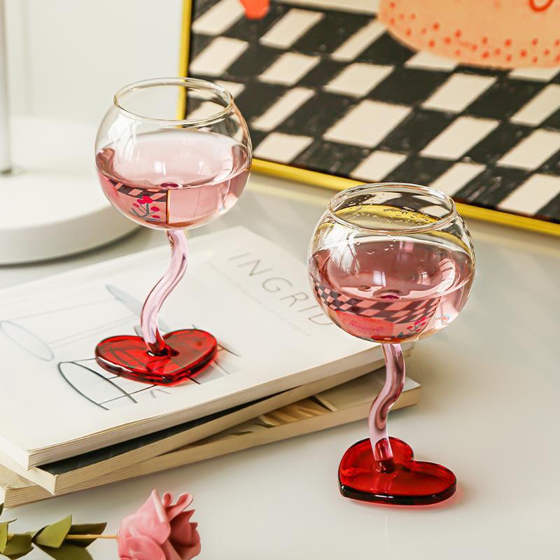 Rynx | Autumn Apartment Decor Creative Romantic Love Glass Goblet High-Quality Wine Goblet Design Sense Engagement Gift Goblet