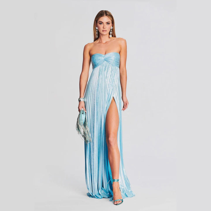 Women's evening dress with off-shoulder design and elegant slit Lune London