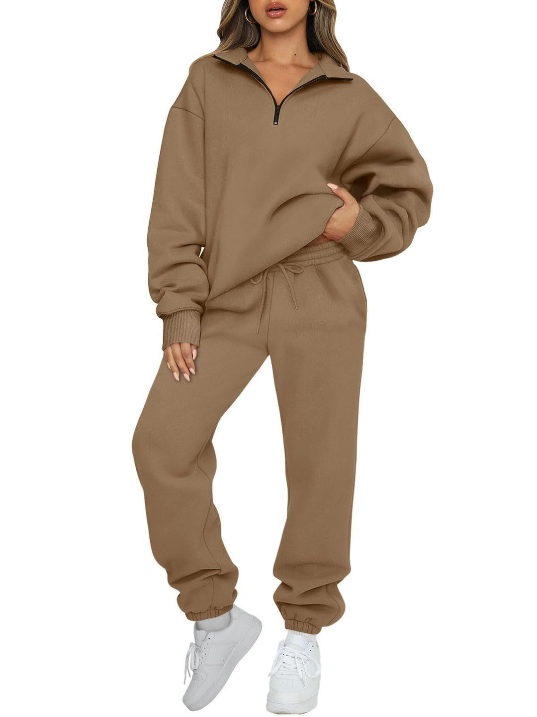 Women's comfortable sweatpants set with modern stand-up collar and kangaroo pocket Lisslune
