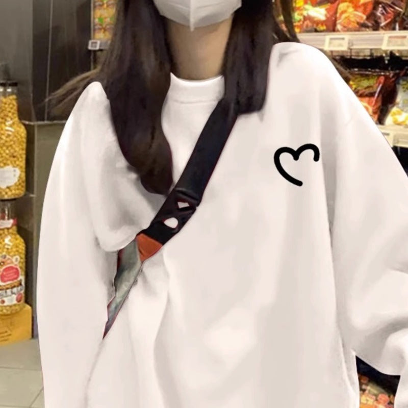 Women's Casual Oversized Sweater with Heart-shaped Design and Comfortable Materials
