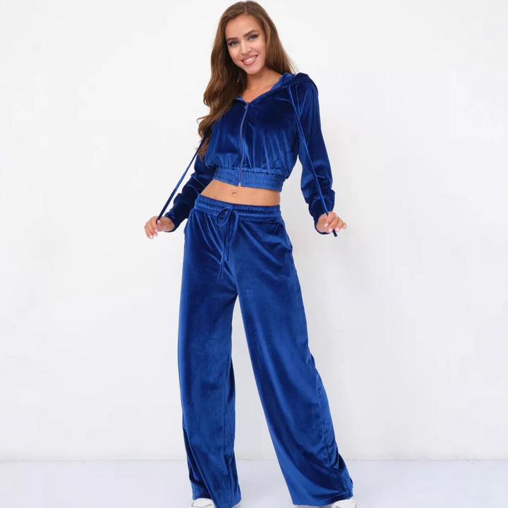 Ladies fashionable velour loungewear set with cropped jacket and wide pants Lisslune