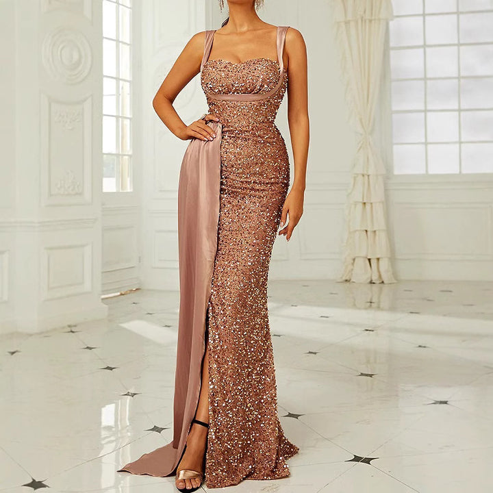 Ladies Glamorous Evening Dress with Shimmering Sequins and Elegant Slit Lisslune
