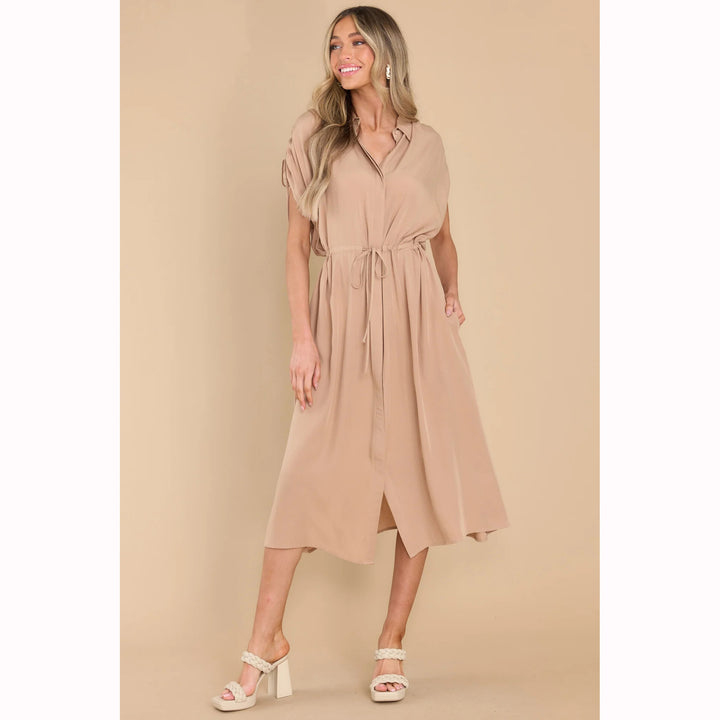 Women's shirt dress with elastic waistband and airy fit