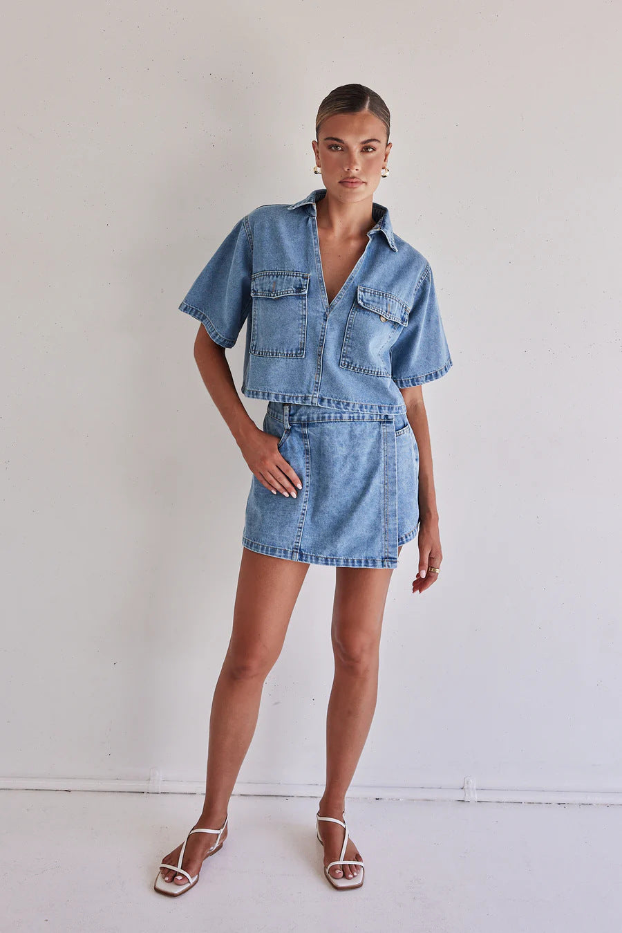 Women's denim short jacket with matching skirt in casual style Lisslune