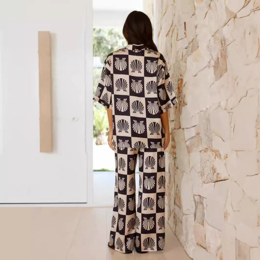 Women's Comfortable Two-Piece Set with Artistic Print and Loose Fit Lune London