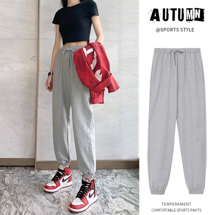 Ladies comfortable sports pants with elastic waistband and modern details Lisslune