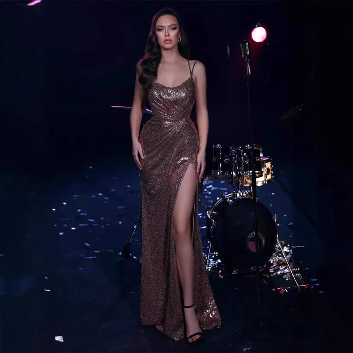 Ladies glamorous evening dress with shimmering effect and high slit Lisslune