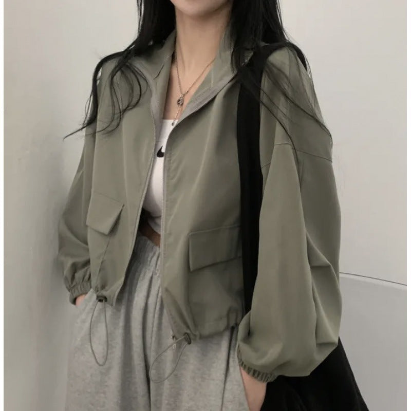 Women's cropped jacket with elastic cuffs and casual fit