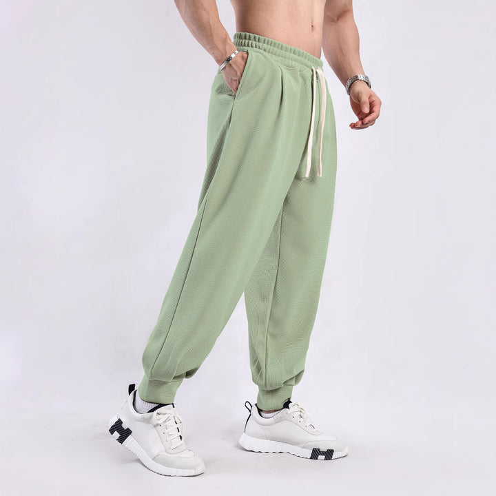 Men's casual joggers with elastic waistband and side pockets Lisslune
