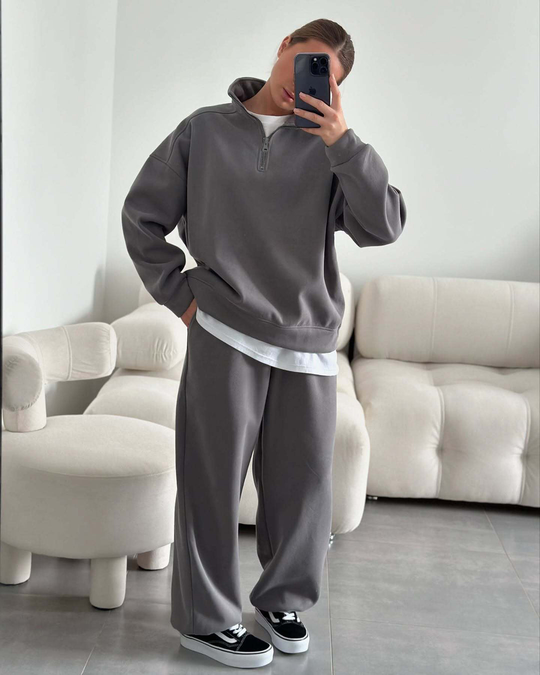 Women's sporty hooded pullover with half zipper Lisslune