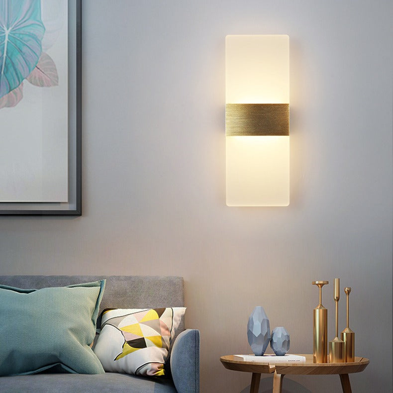 Lisslune | CenturyGlow – Mid-Century Wall Lamp for Timeless Style
