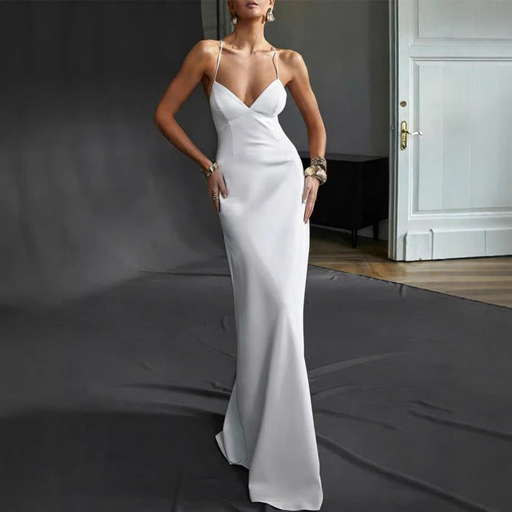 Ladies Elegant Evening Dress with Deep V-Neckline and Strapless Shoulders