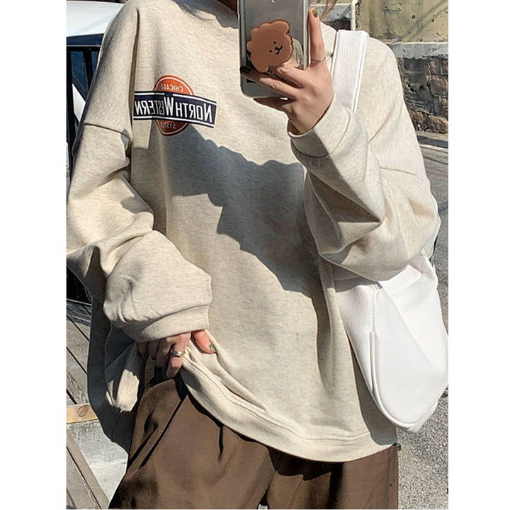 Women's casual oversized sweater with stylish logo and pleasantly soft interior lining Lisslune