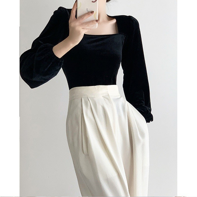 Women elegant knit top with puff sleeves and charming square neckline