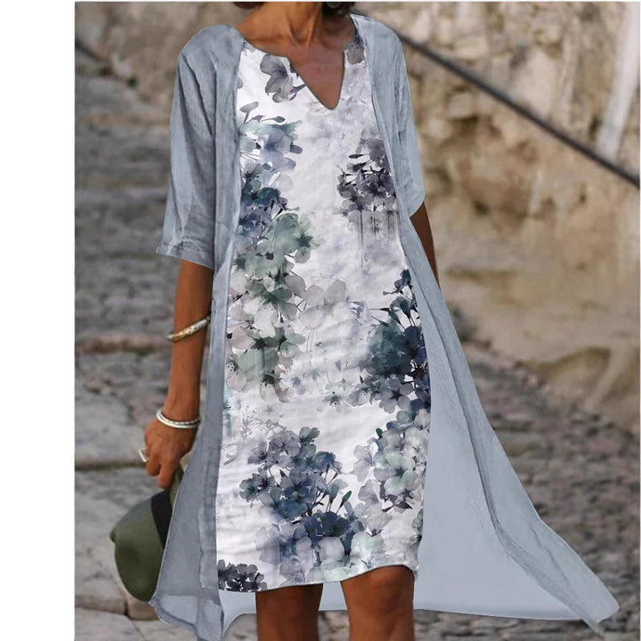 Women's casual dress with floral design and deep V-neck Lisslune