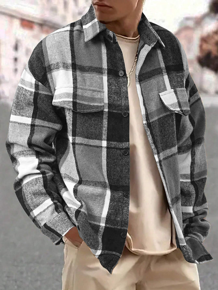Men's Checkered Flannel Jacket with Two Chest Pockets and Modern Cut Lisslune