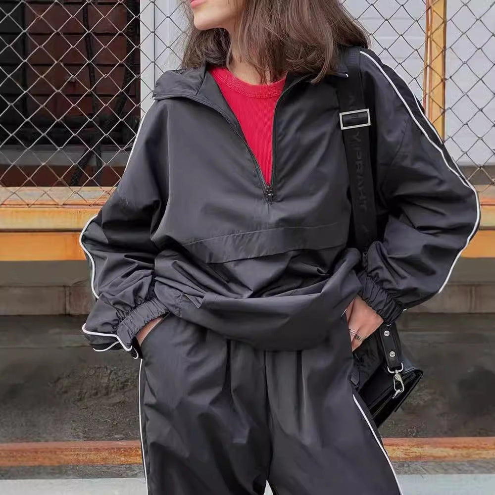 Women's sporty anorak jacket with zipper and ribbed sleeves Lisslune