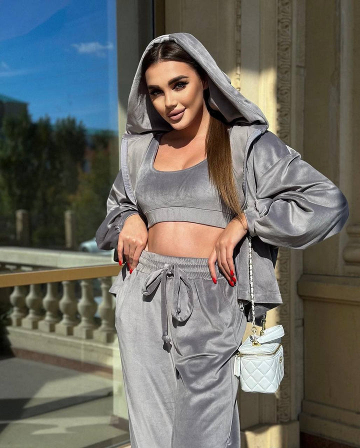 Women’s stylish velour loungewear set with hood Lisslune