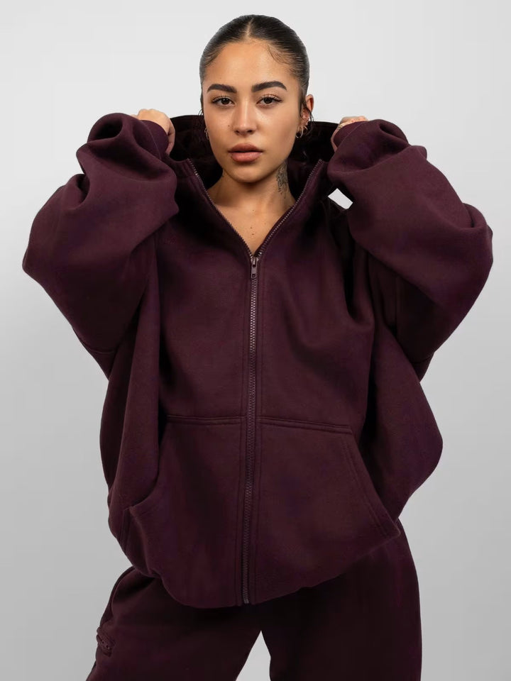 Ladies sporty fleece suit with high collar and practical pockets Lisslune