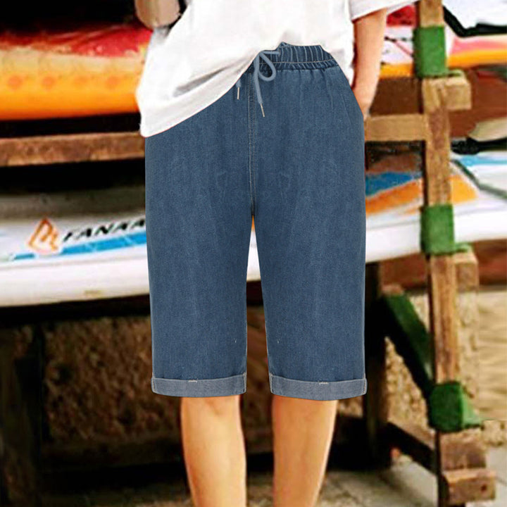 Women's denim shorts with elastic waistband and casual fit Lisslune