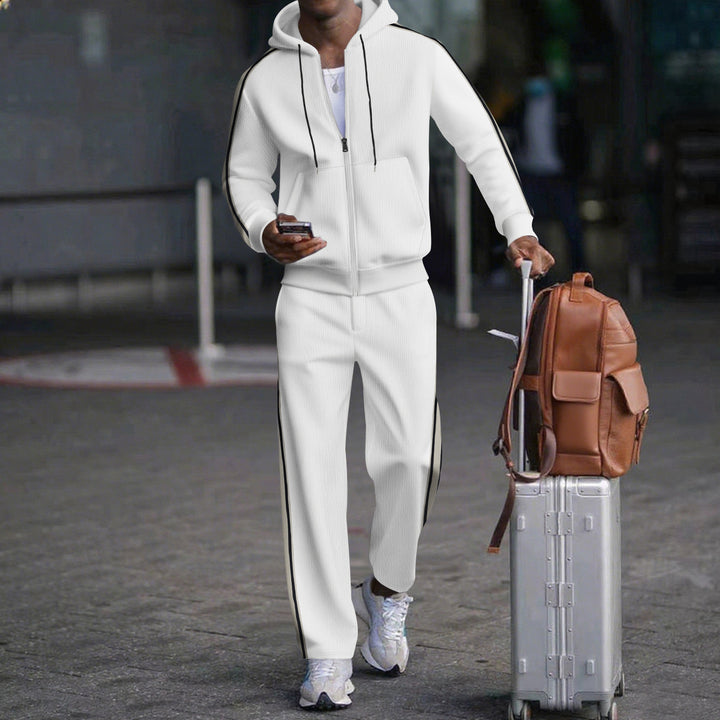 Men's sporty travel suit with functional pockets and breathable material Lisslune