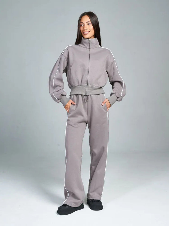 Women's sporty leisure suit with high collar Lisslune