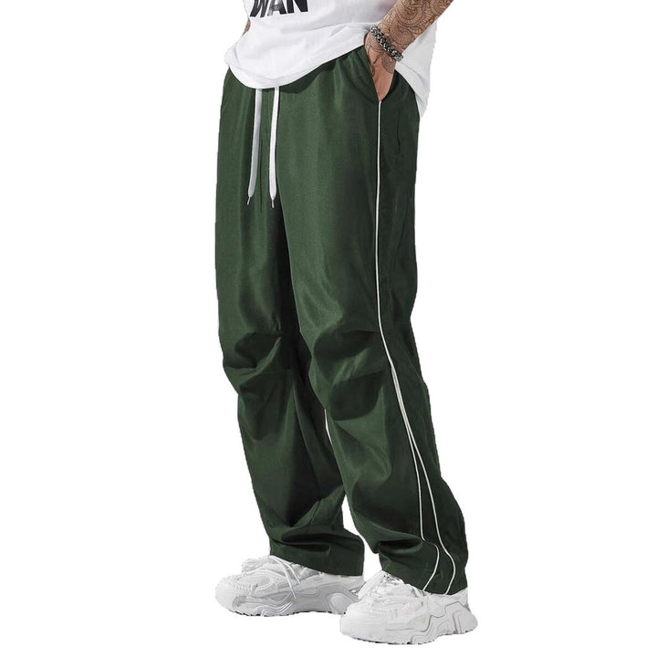 Men's casual sports pants with elastic waistband and side seams Lisslune