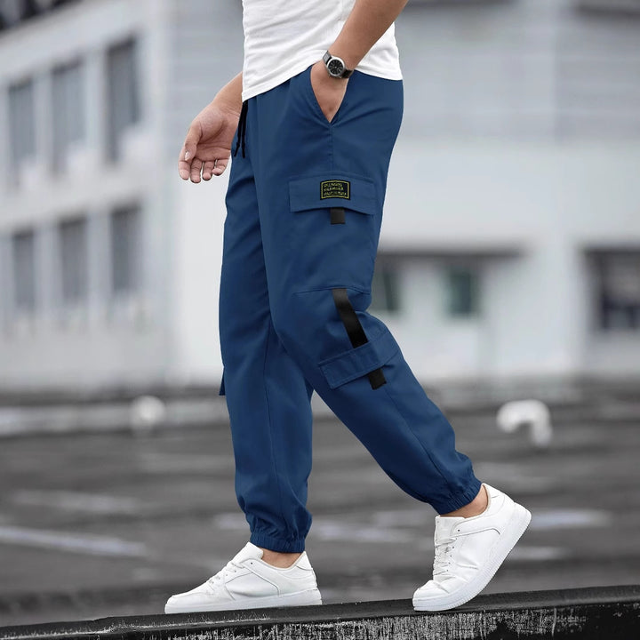 Men's cargo pants with functional pockets and elastic waistband Lisslune