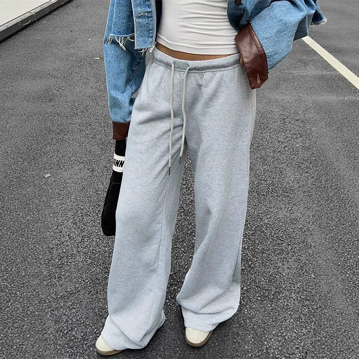 Damen Bequeme weite Sporthose mit praktischen Taschen Lisslune