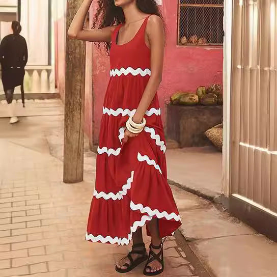Women's maxi dress with wavy ruffles and casual cut Lune London