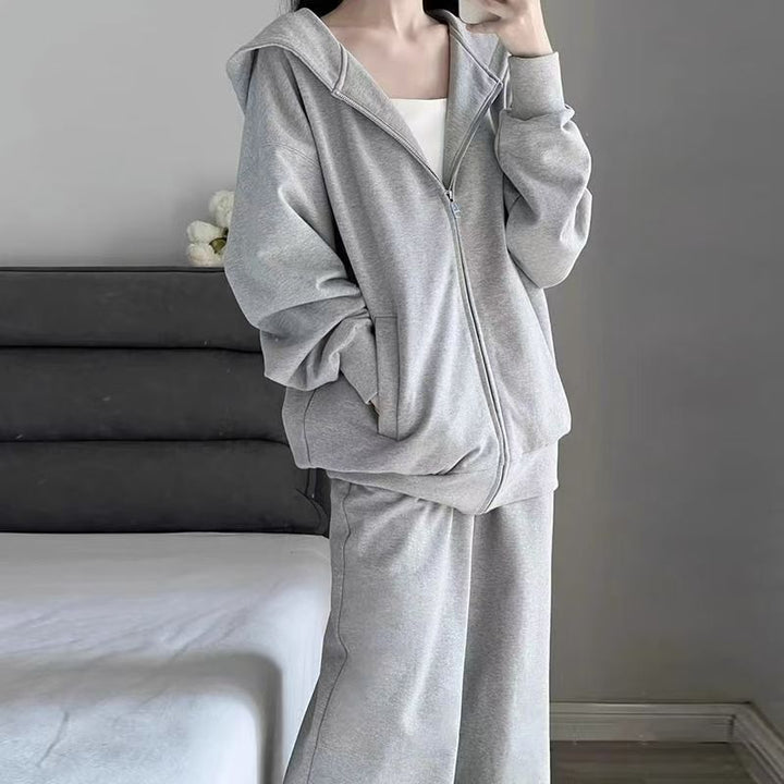 Women Comfortable Oversized Tracksuit with Hood and Side Pockets Lisslune