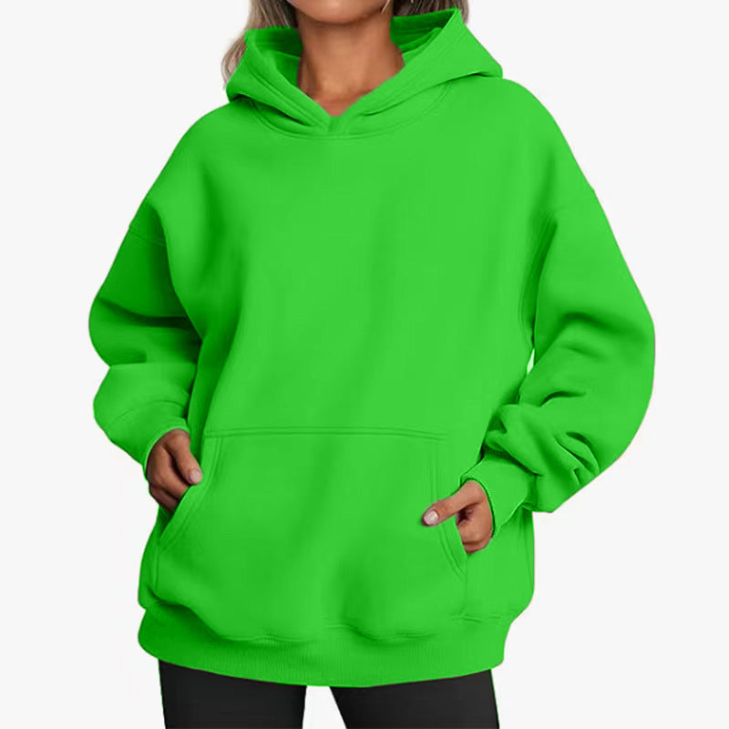 Women's oversized hoodie with practical kangaroo pockets and soft inner lining Lisslune