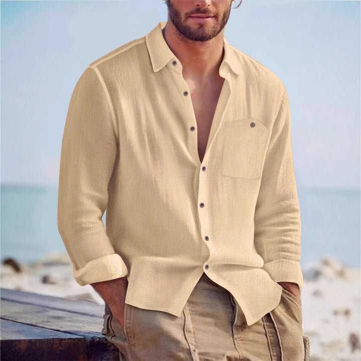 Men's casual shirt with a relaxed fit and practical chest pocket Lisslune