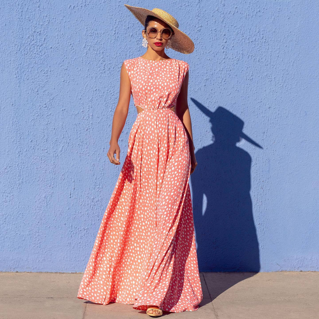 Women's maxi polka dot dress with sophisticated cut and elegant details