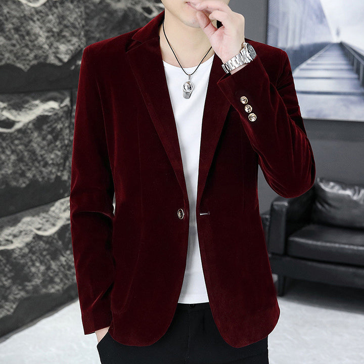 Men's velvet blazer with an elegant cut and characteristic buttons Lisslune