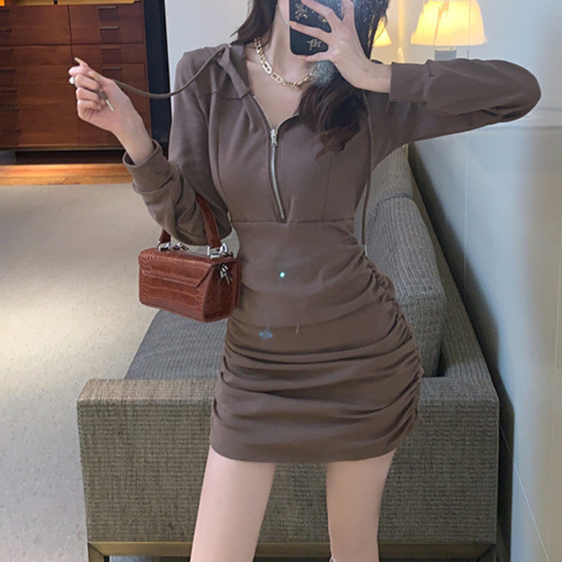 Women's hooded dress with side ruffle detail and fashionable zipper