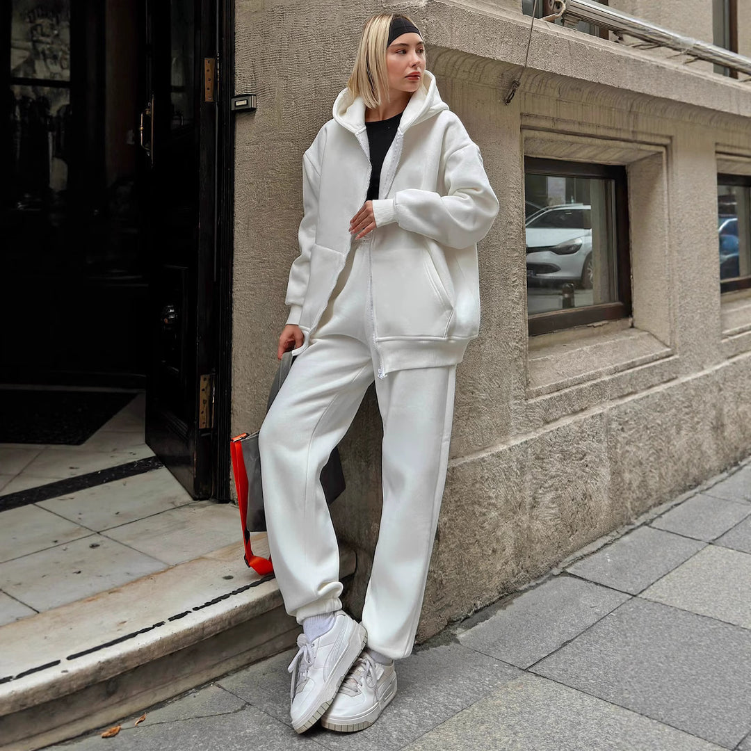 Ladies sporty fleece set with hood and wide pants Lisslune
