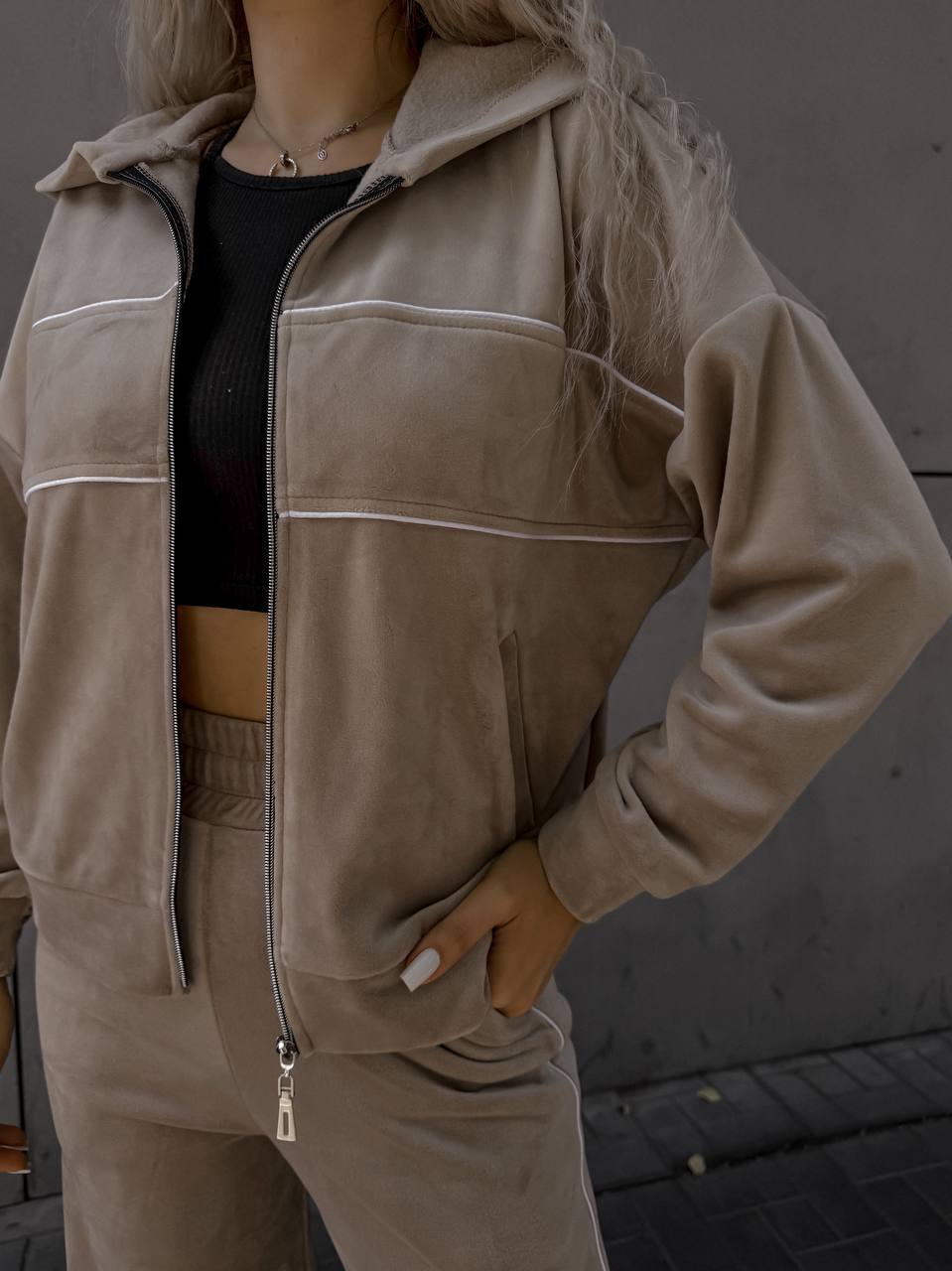 Women's sporty-elegant fleece jogging suit with zipper Lisslune