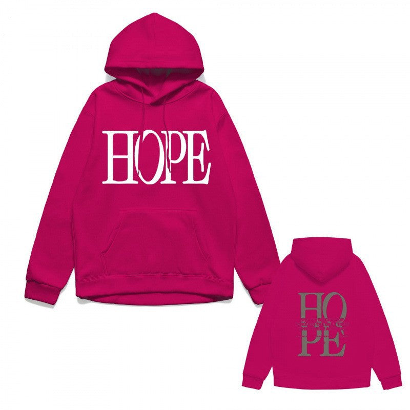Women's hoodie with eye-catching lettering and conveniently designed kangaroo pocket Lisslune