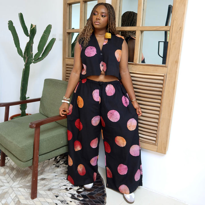 Ladies set with short-sleeved blouse and wide pants with polka dot design Lisslune