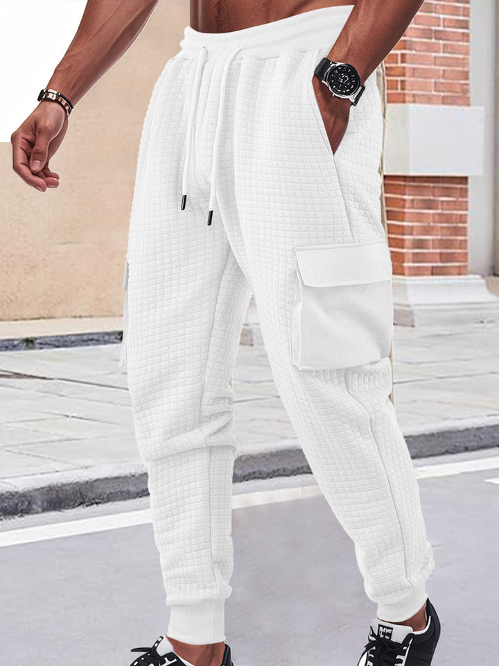 Men's cargo jogging pants with breathable material and practical side pockets Lisslune