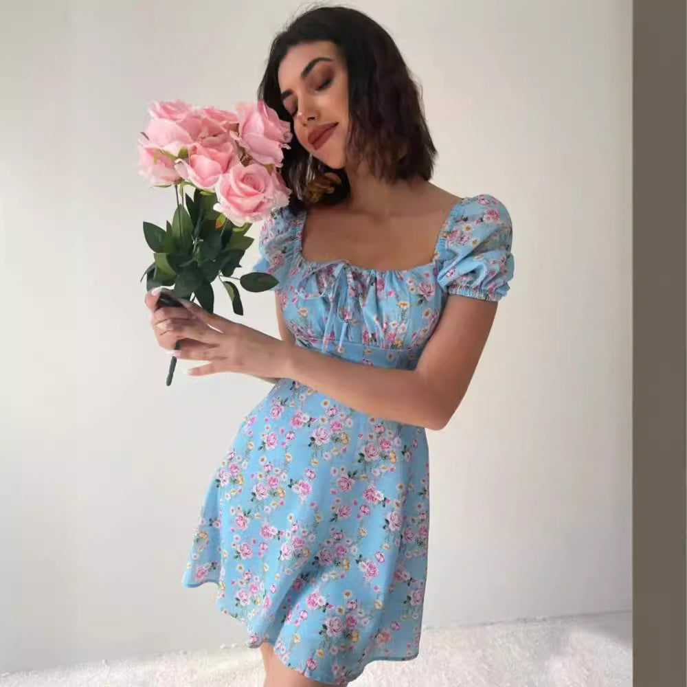 Ladies mini dress with voluminous puff sleeves and floral pattern Lisslune