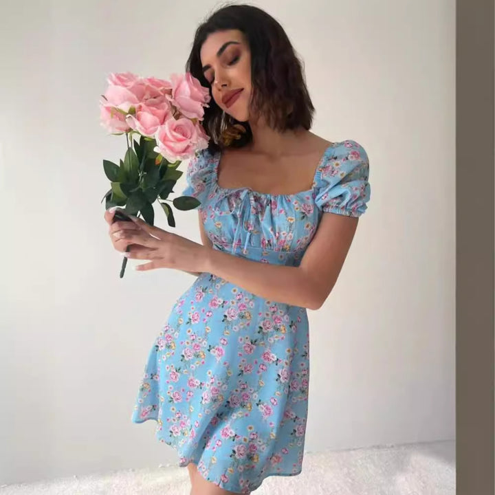Ladies mini dress with voluminous puff sleeves and floral pattern Lisslune