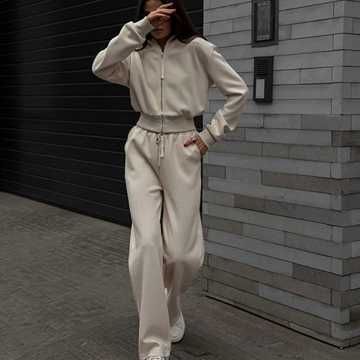 Women's sporty loungewear set with high collar and zipper Lisslune