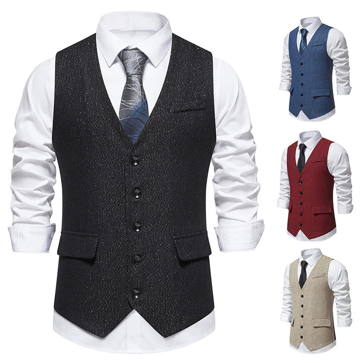 Men's elegant suit vest with fine modern design and practical pockets Lisslune